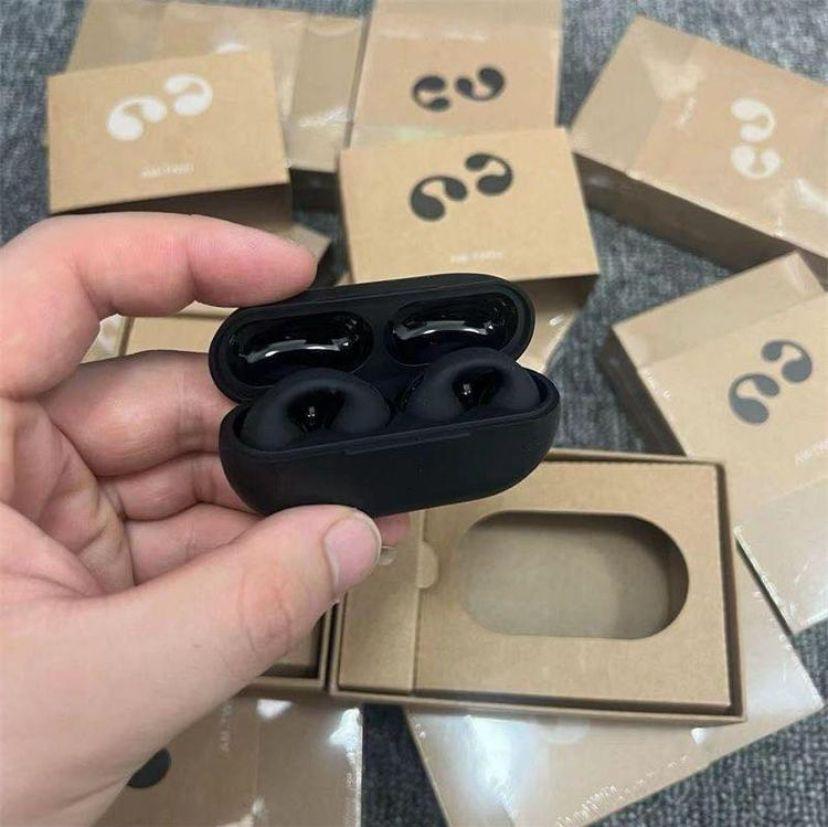 arrivate nuove cuffie bluetooth nella variante bianca e nera